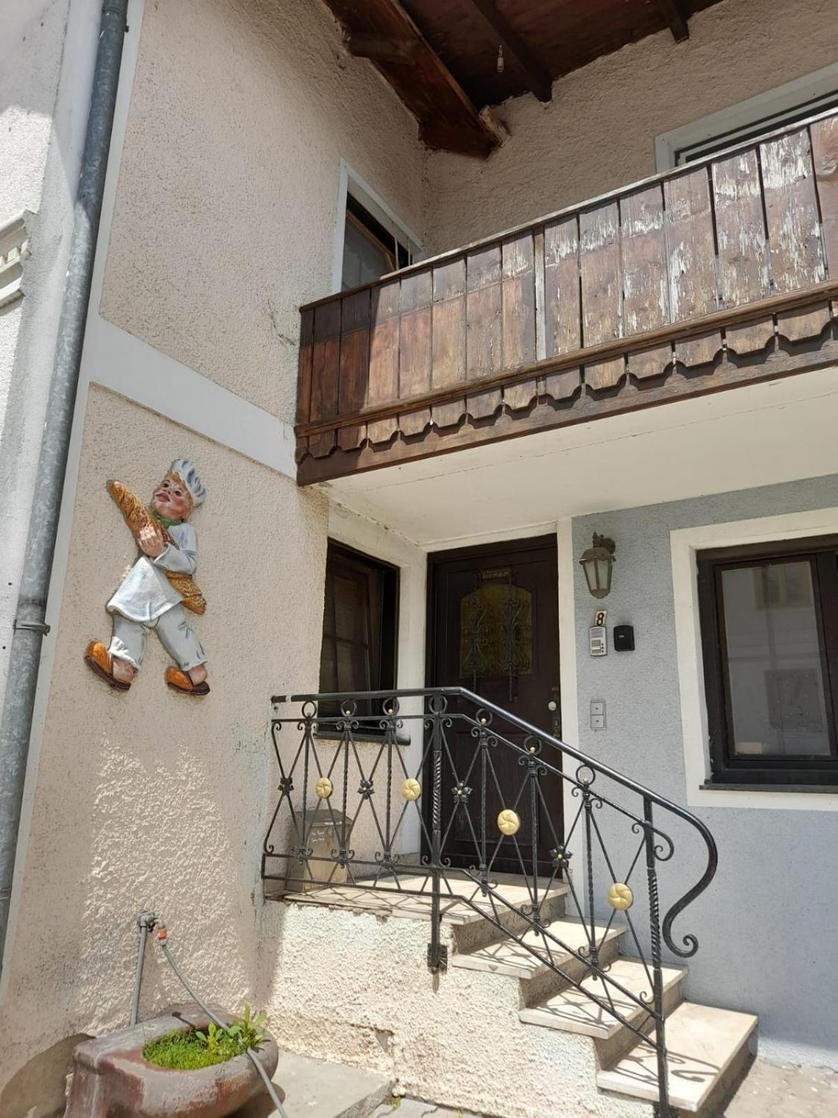 Baeckerhaus - Wohnung Mit Pool Und Garten Gmunden Exterior photo